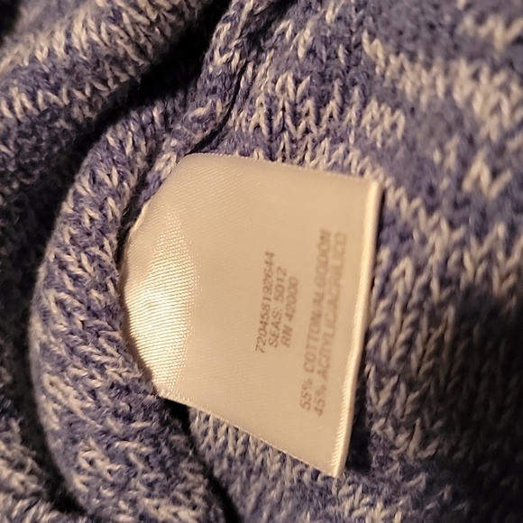 Blue and White Sweater - Picture 6 of 7